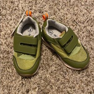 NWT CAT&JACK Toddler Sneakers Size 6